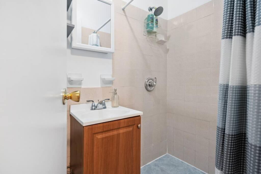 Apartamento 2br Great Location Short Walk To Times Square *