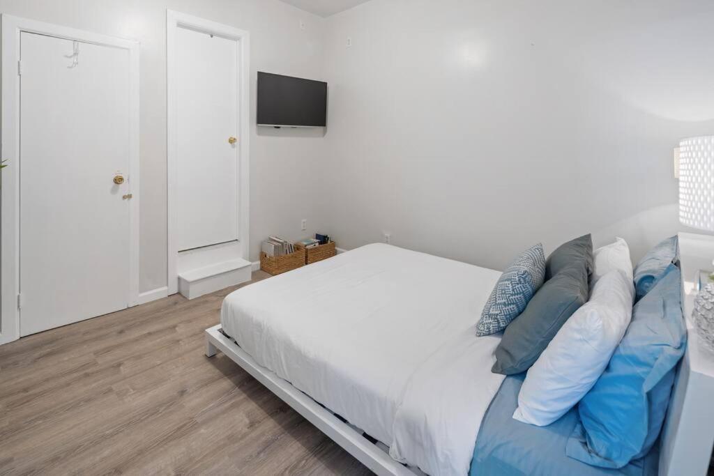 2br Great Location Short Walk To Times Square Apartamento *