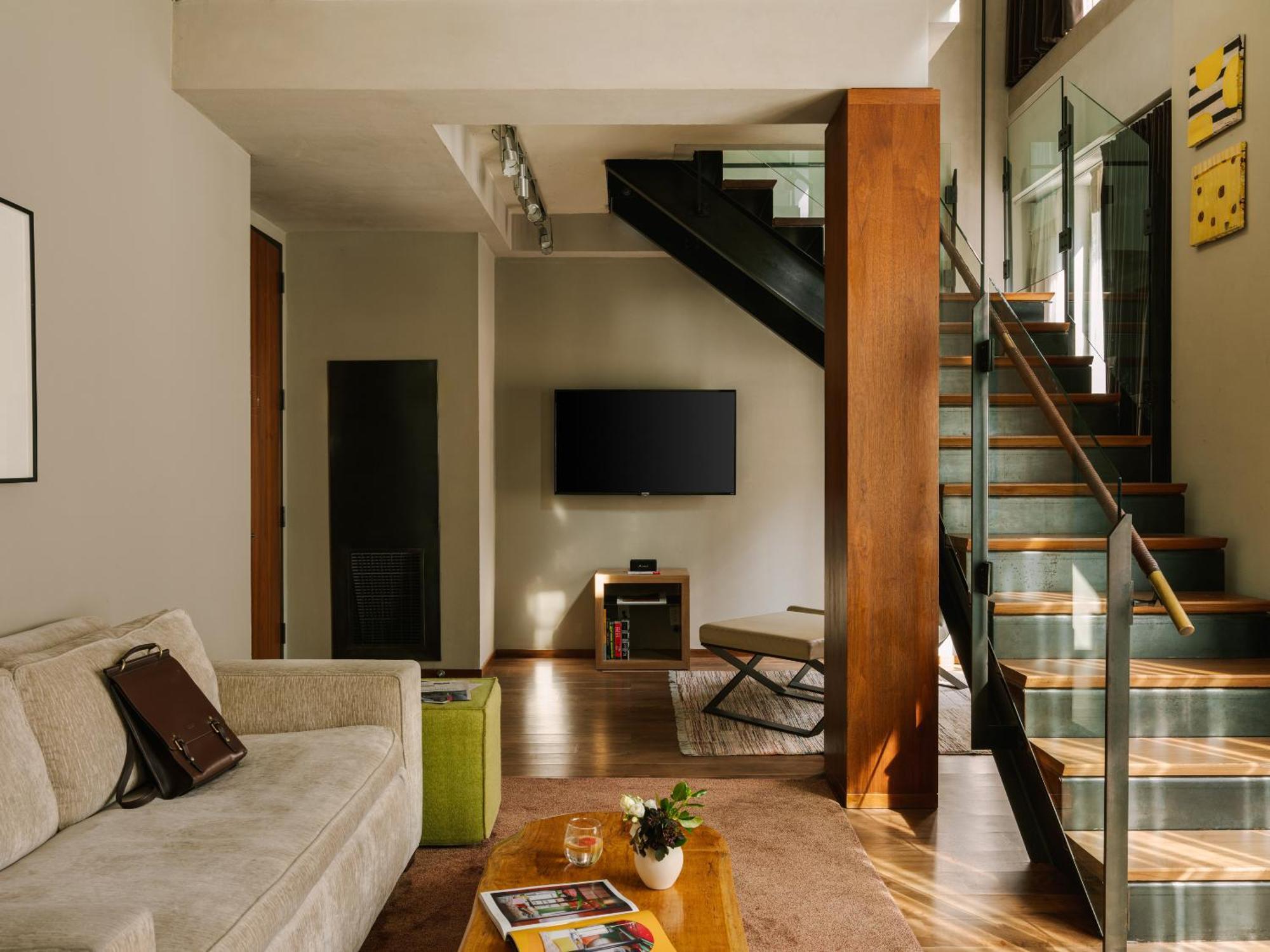Chambers Hotel Central Park South, Sonder New York