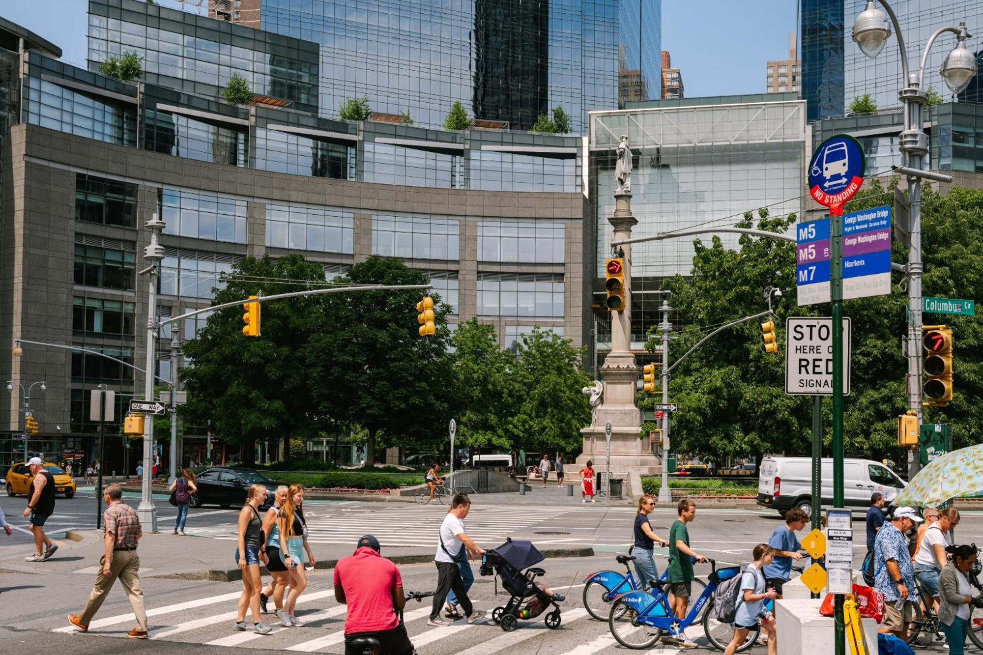 Chambers Hotel Central Park South, Sonder Hotel 4*