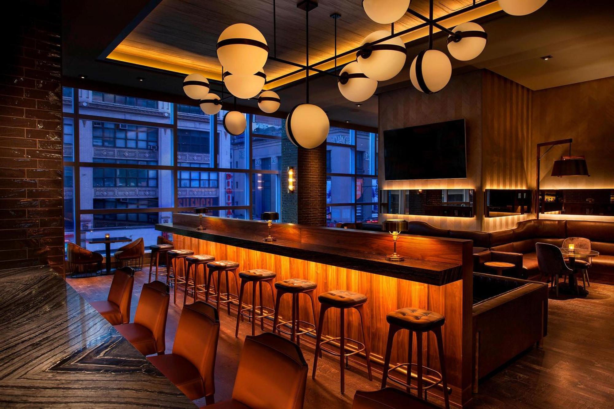 The Westin At Times Square Hotel 5*