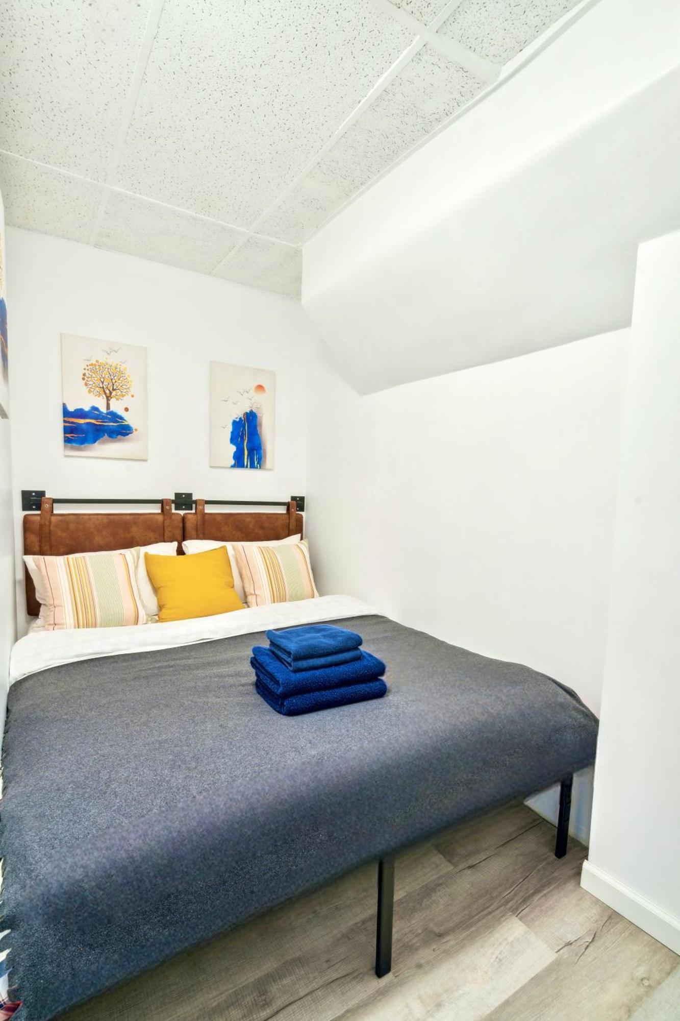 Stylish 2Br Apartment-Walk To China Town *
