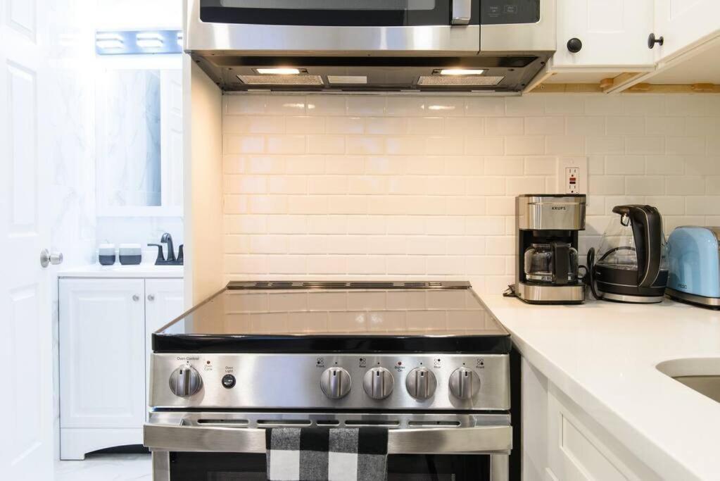 240-9 Luxury Prime Location W&d New York