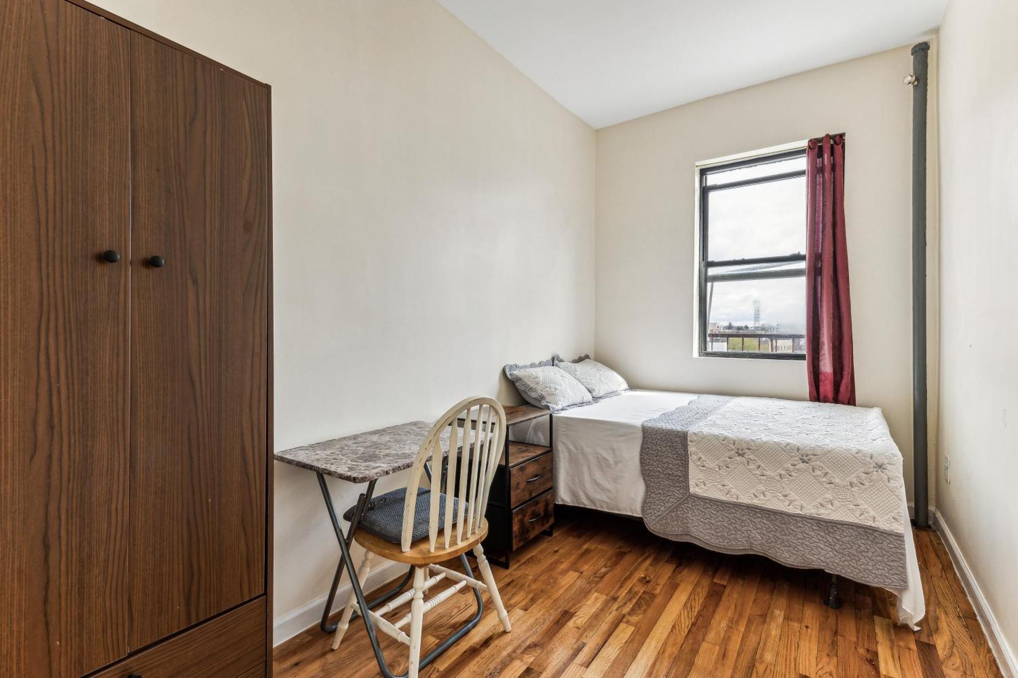 Guest house Empire Blvd New York