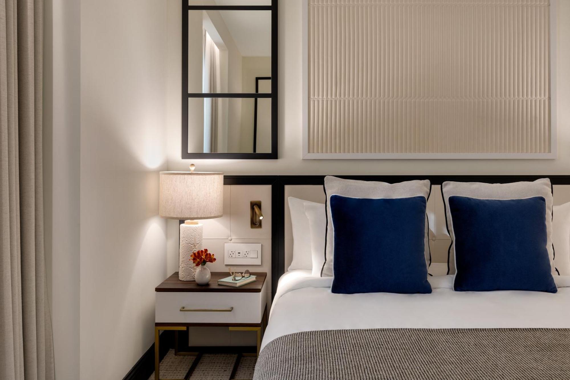 The Chemists Club Hotel 4*