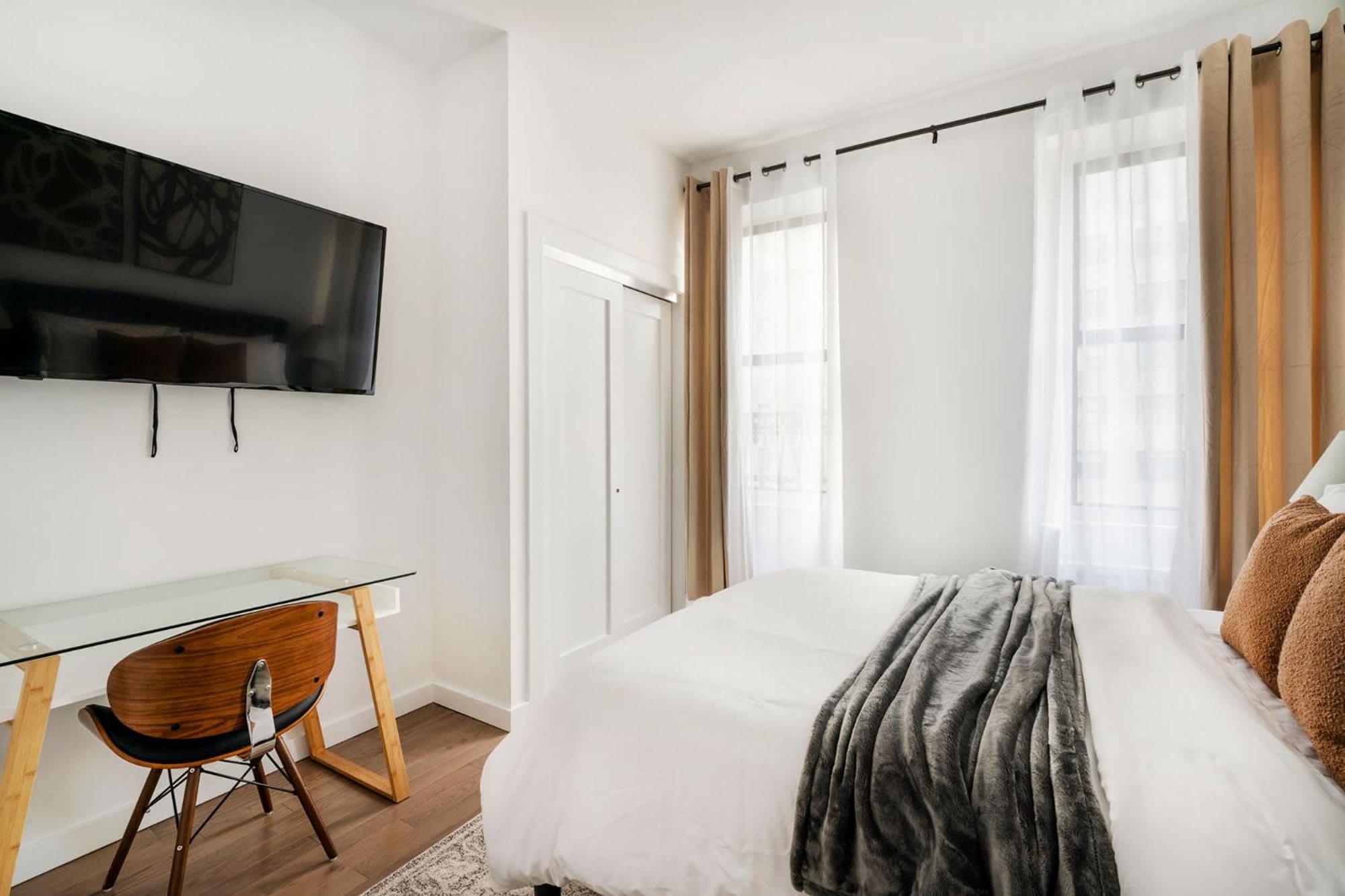 1290-10 New Renovated 2 Bedrooms In Ues Apartment New York