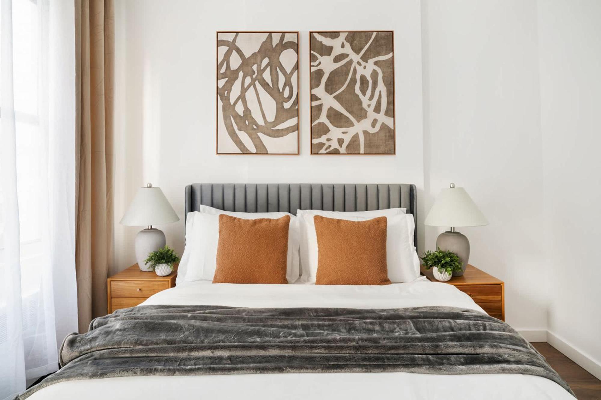 1290-10 New Renovated 2 Bedrooms In Ues Apartment *
