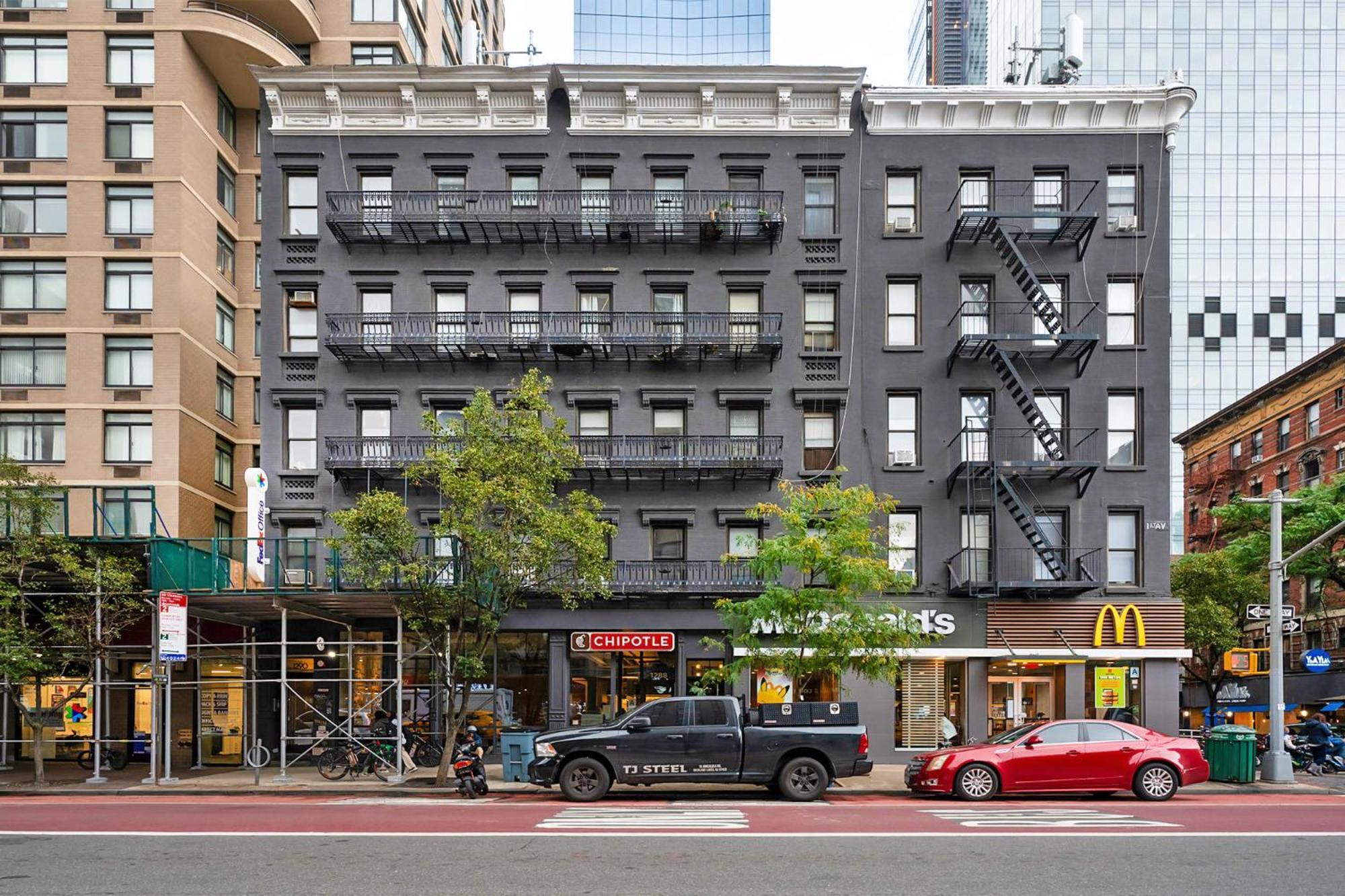 1290-10 New Renovated 2 Bedrooms In Ues