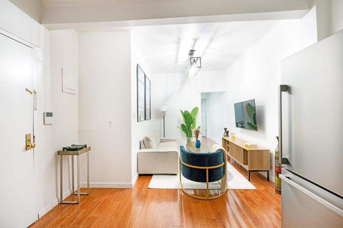 454-3e Prime Location 1br Newly Furnished Apartment New York