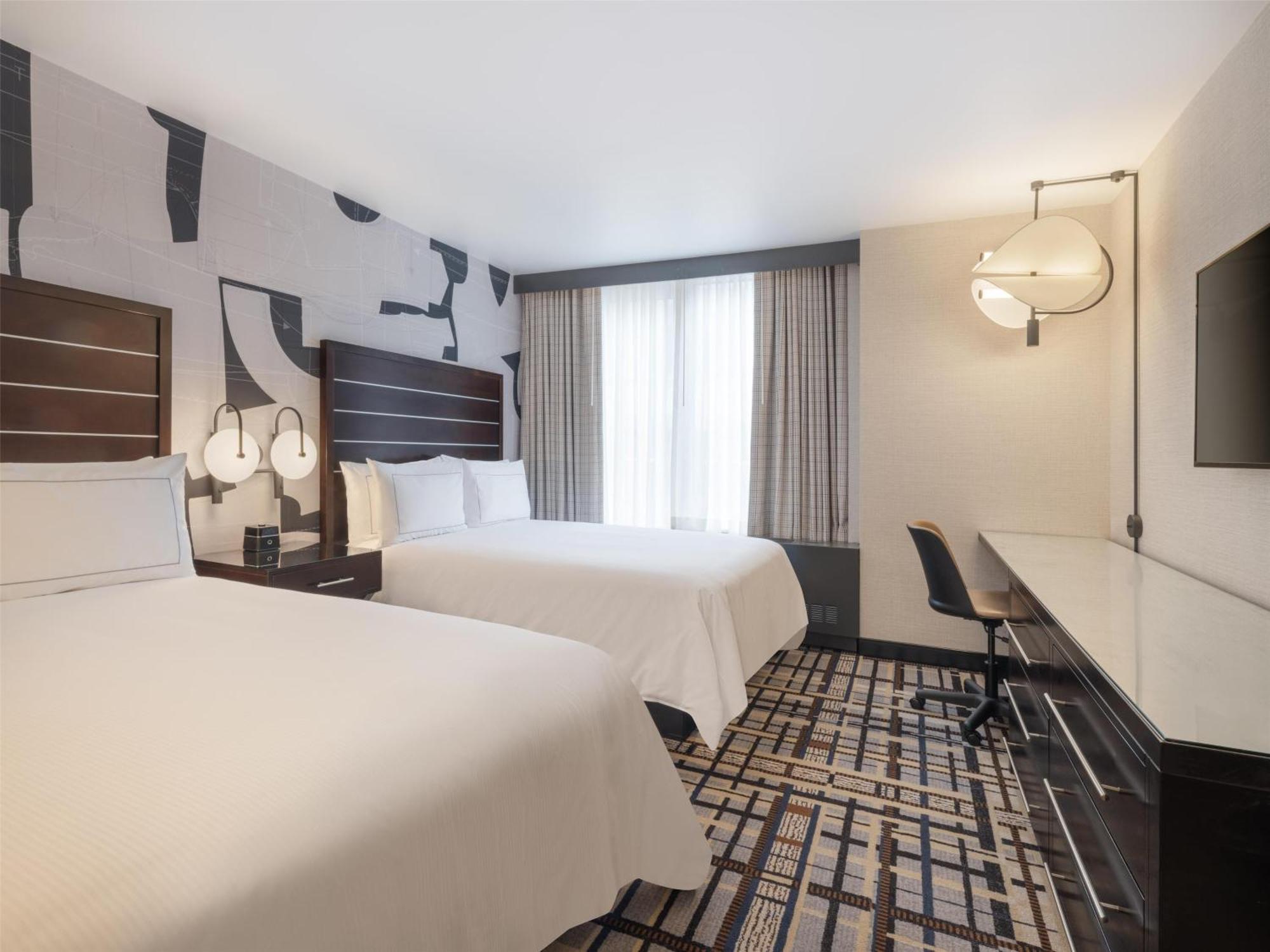 Hilton Fashion District Hotel 4*