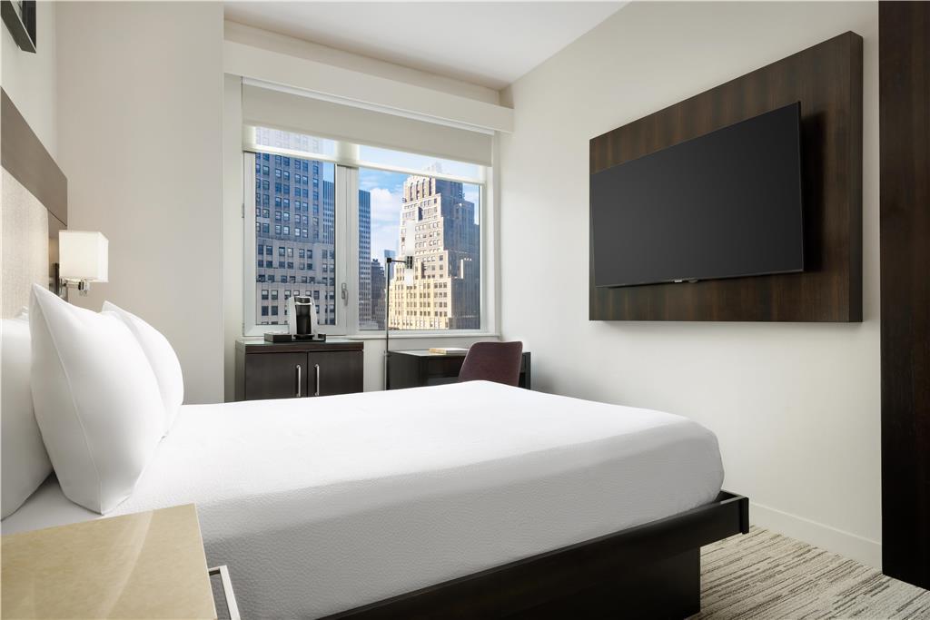 Hilton Garden - Times Square 3*