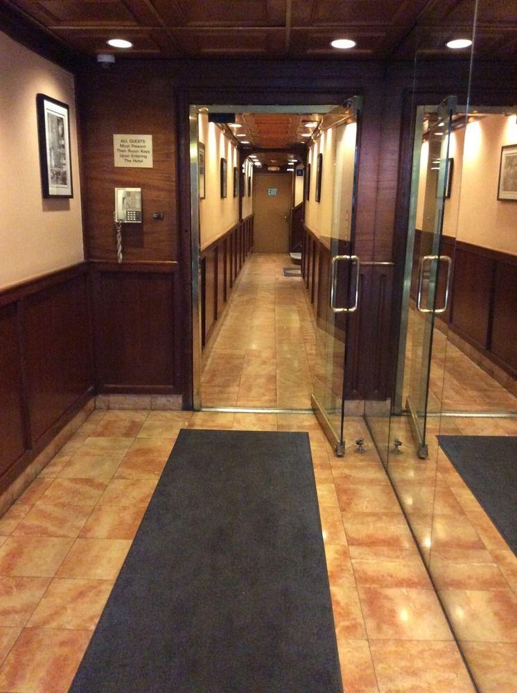 Hotel Park Savoy 2*