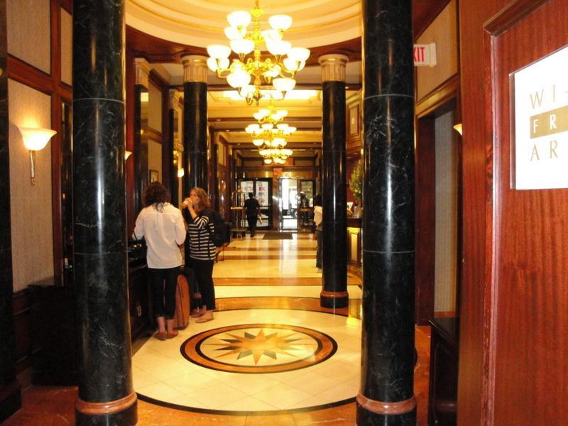 Hotel Avalon