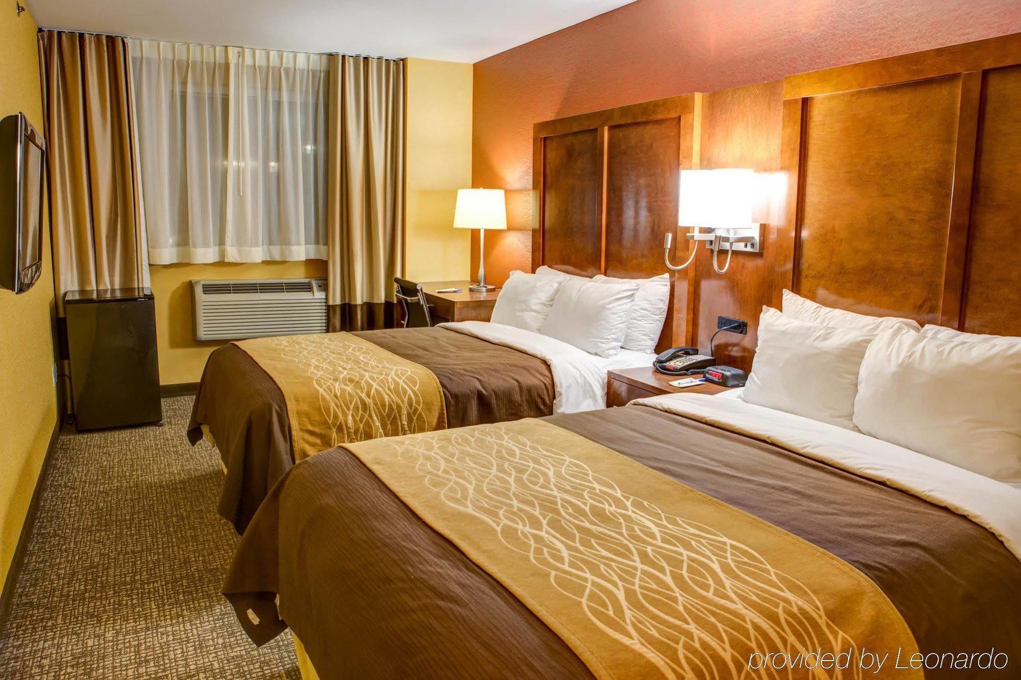 Ramada By Wyndham Times Square West Hotel