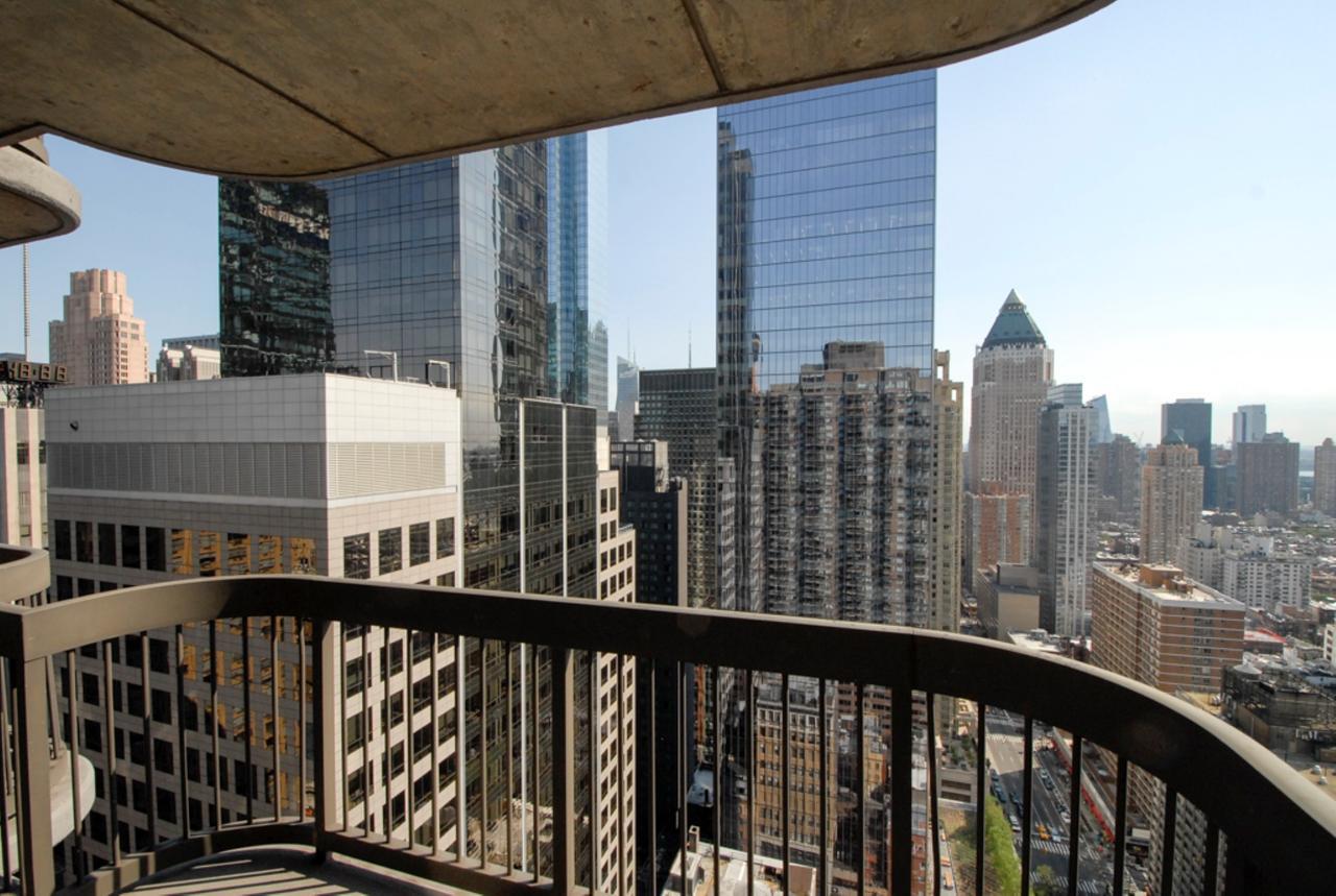 Bluebird Suites In Midtown West * New York