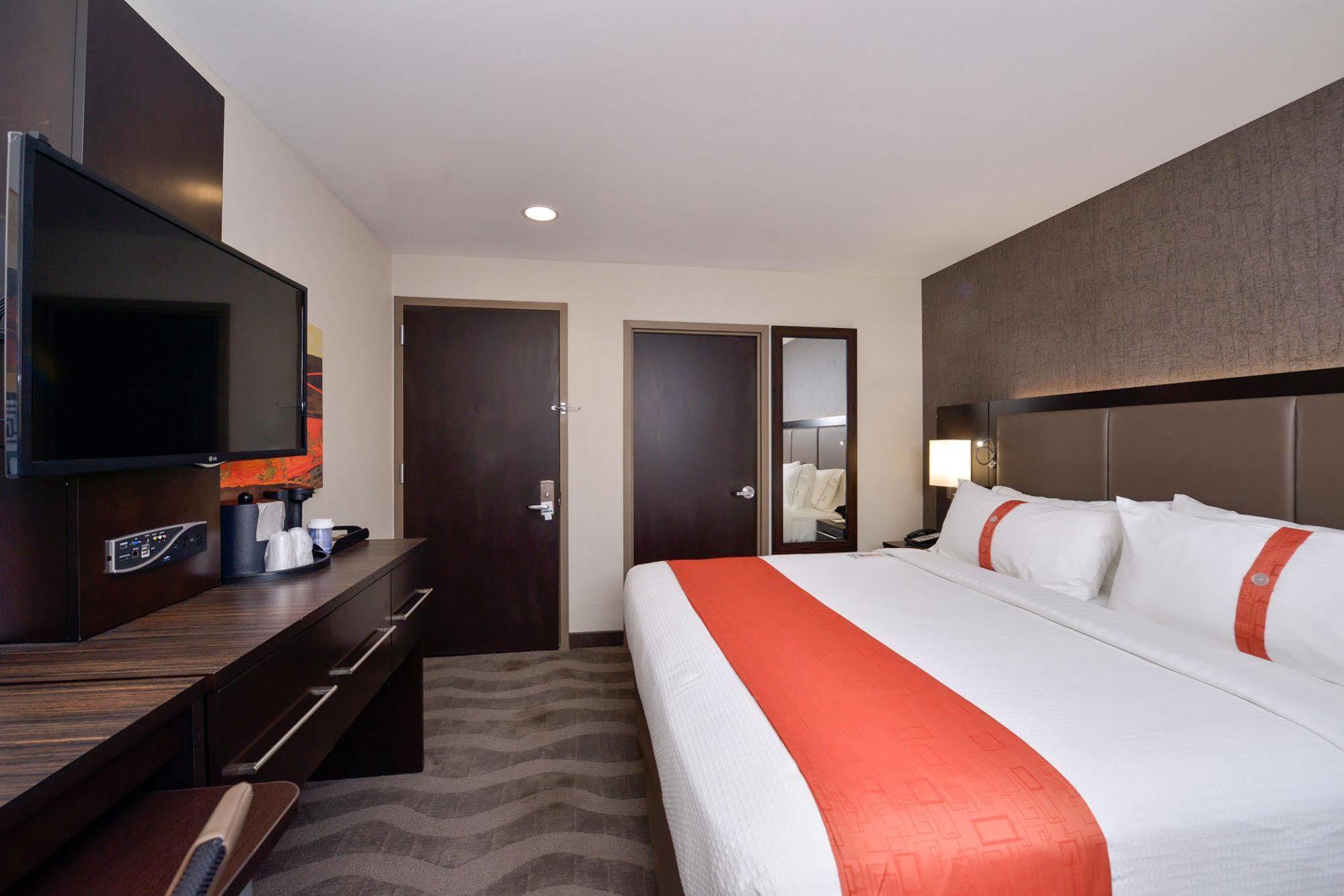 New York-jfk Airport Area, An Ihg Hotel 3*