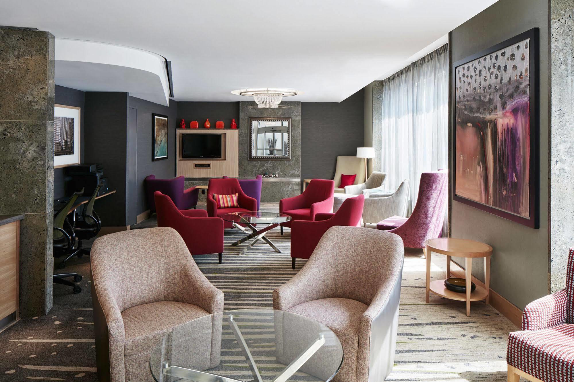 Hotel World Center 4*