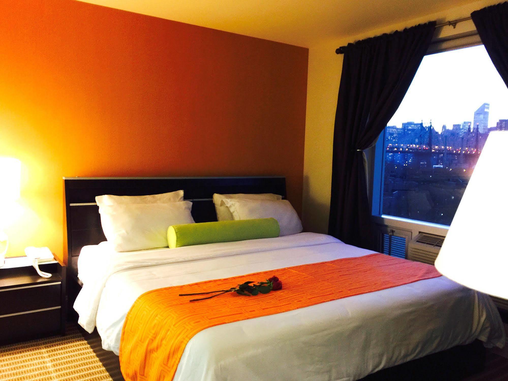 Hotel Howard Johnson By Wyndham Long Island Nova York