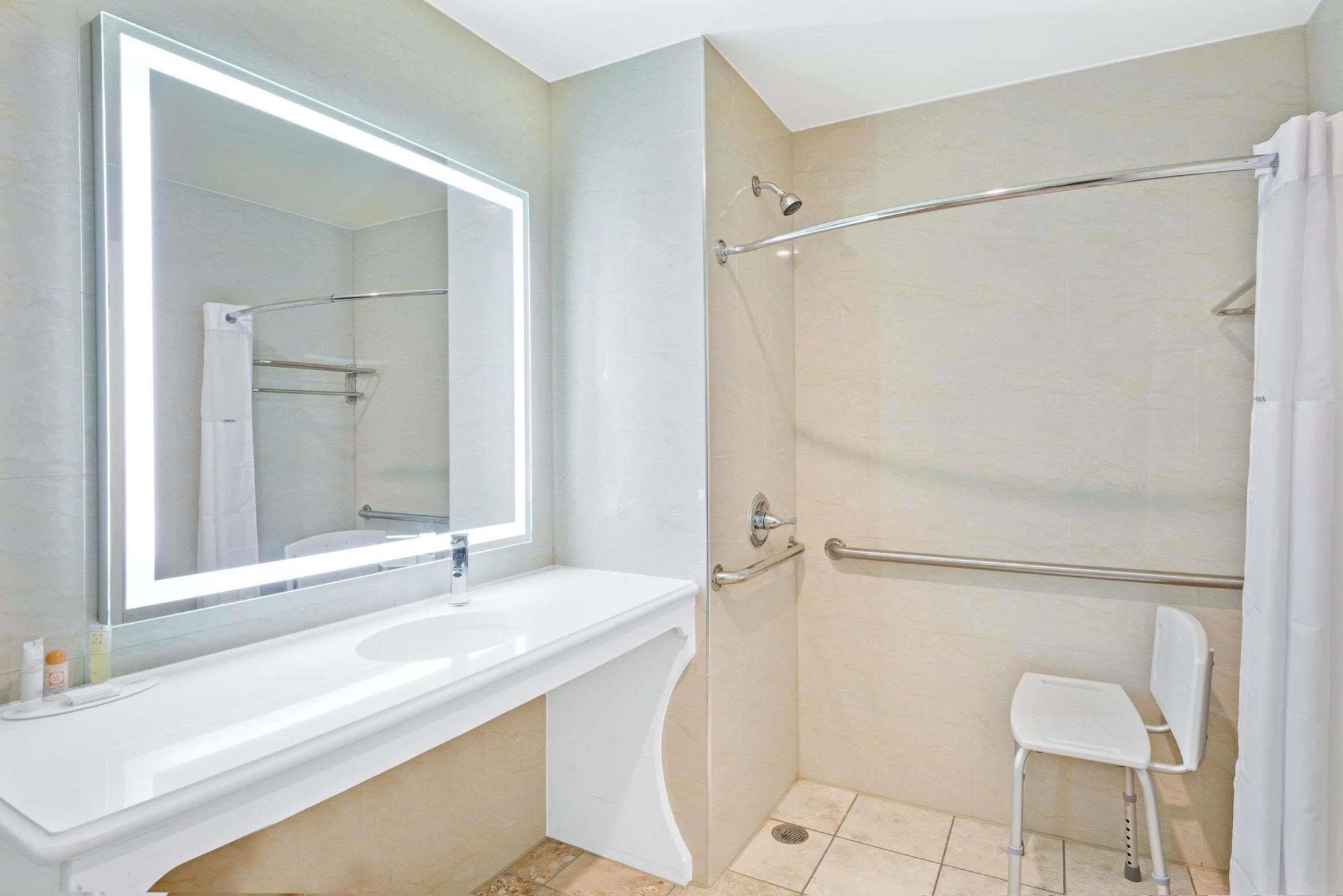 Howard Johnson By Wyndham Long Island 2* Nova York