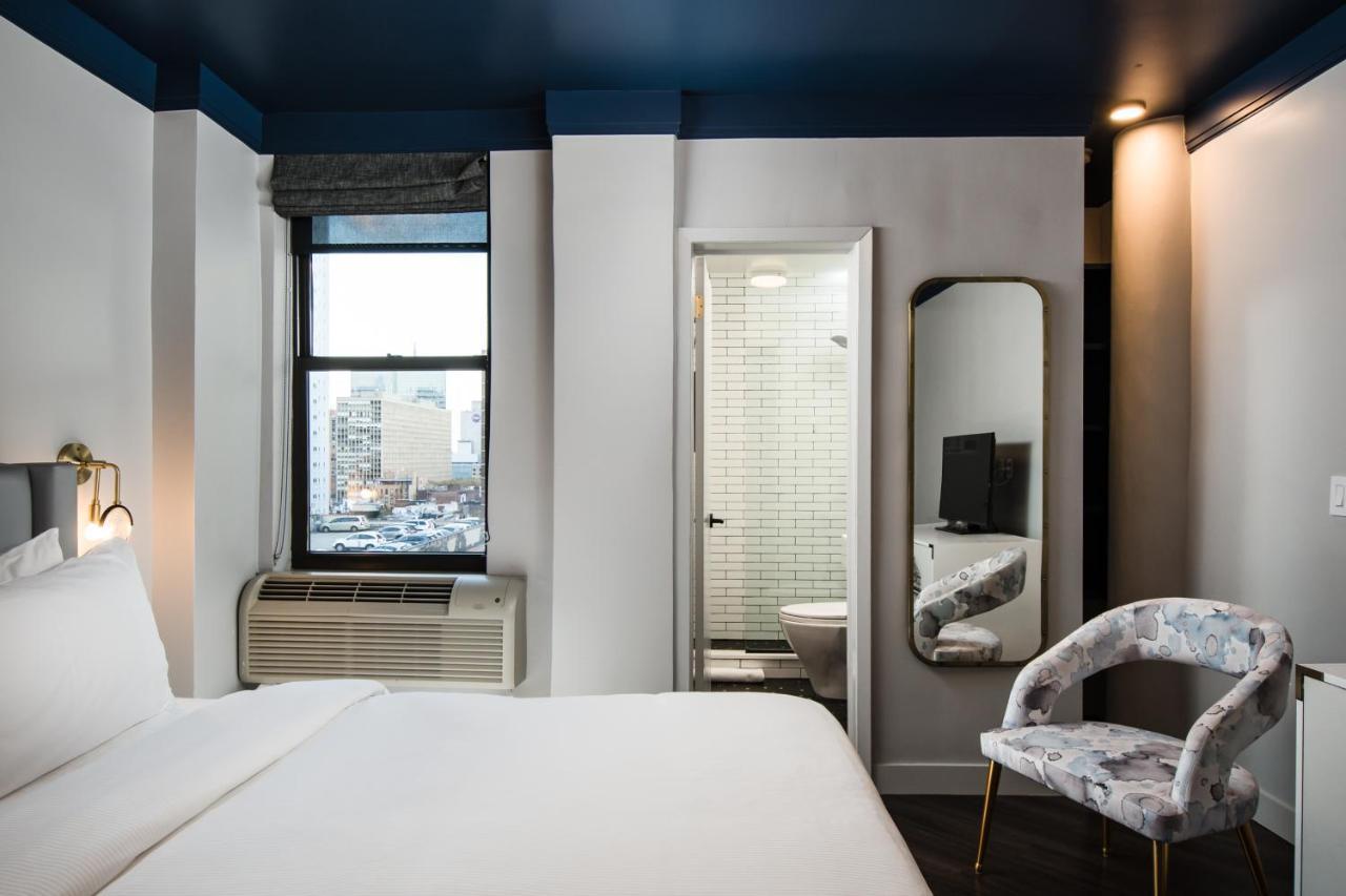 Hotel The At