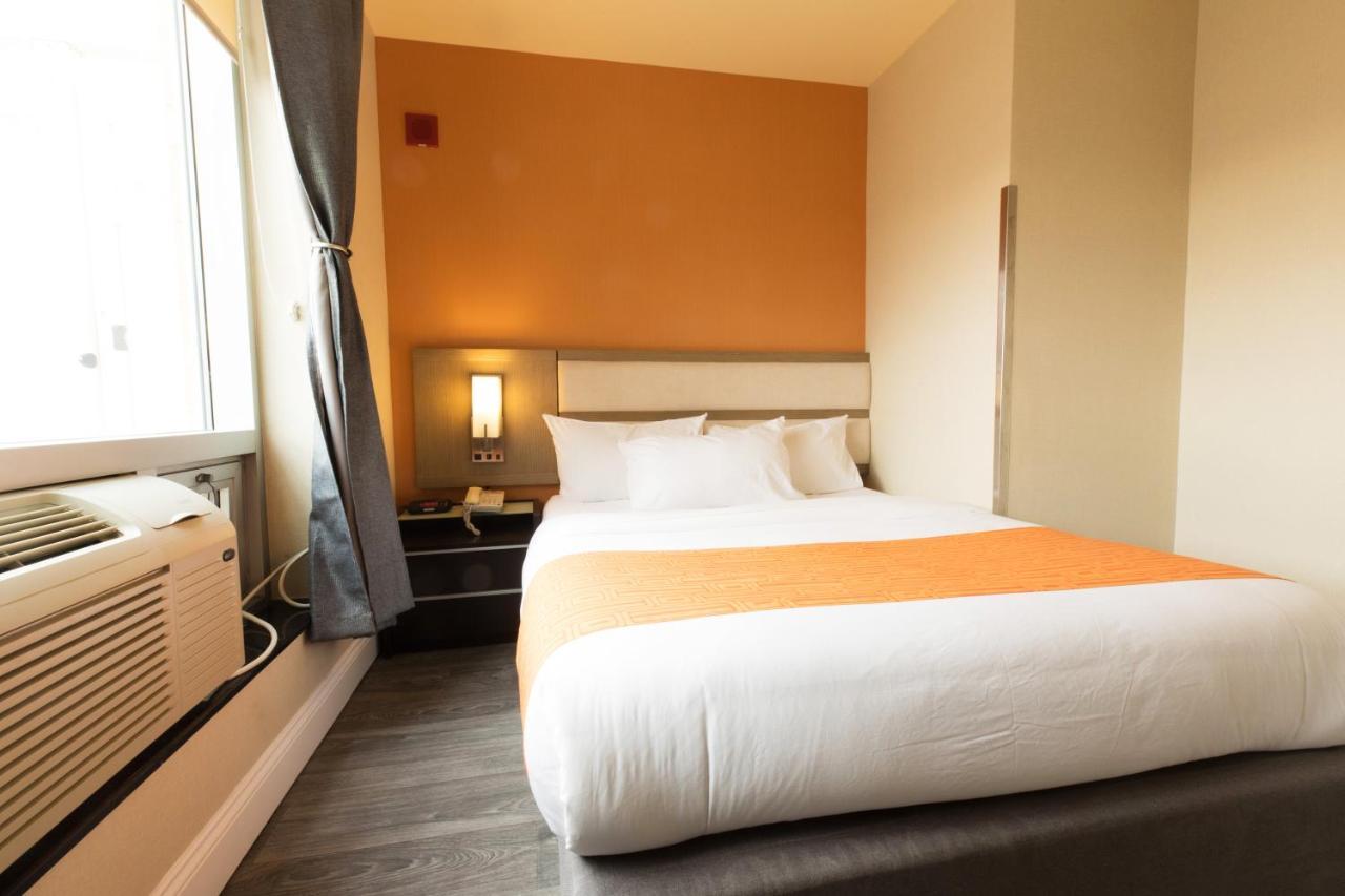 Hotel Howard Johnson By Wyndham Long Island Nova York