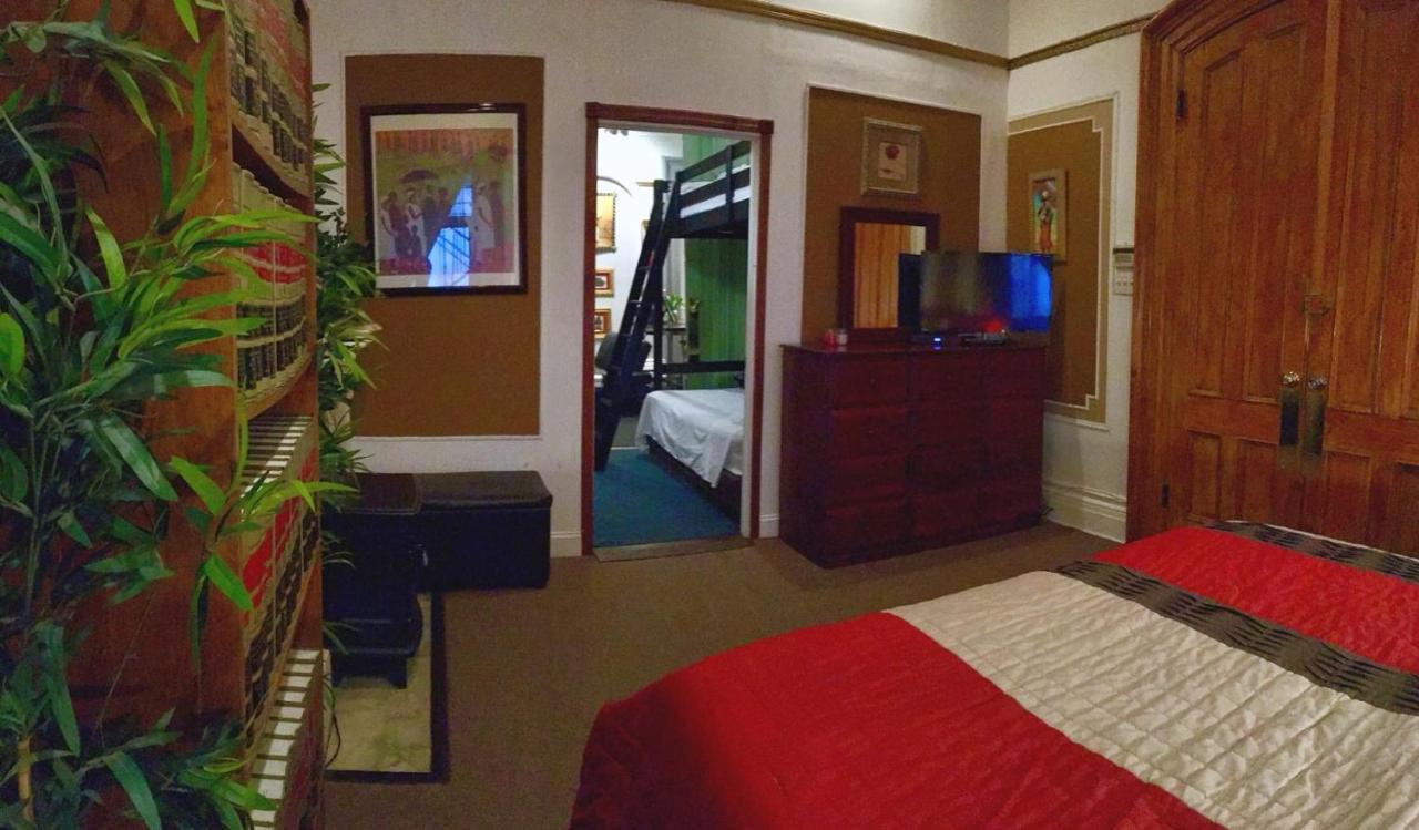 The Kingdom Apartment *
