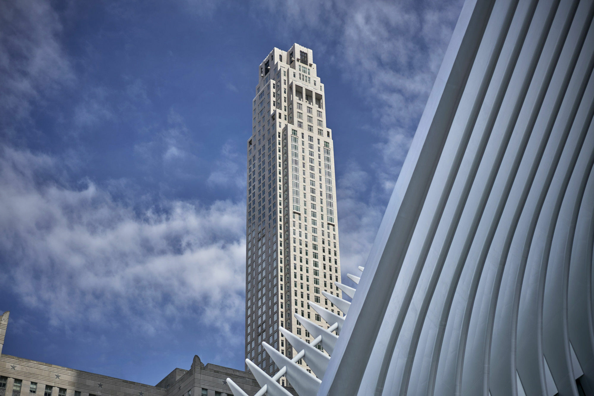 Four Seasons Downtown 5*