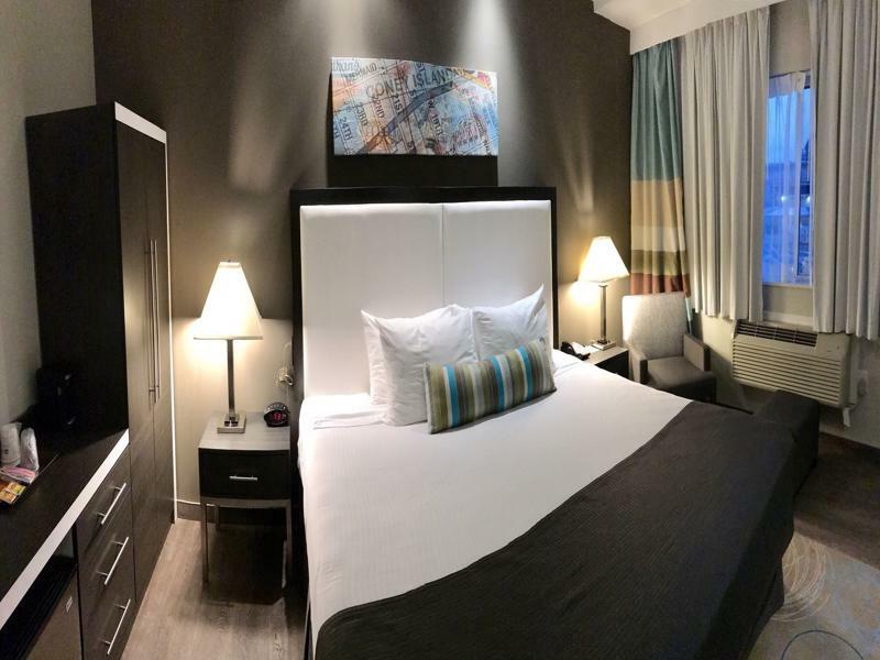 Western Brooklyn Bay 3*