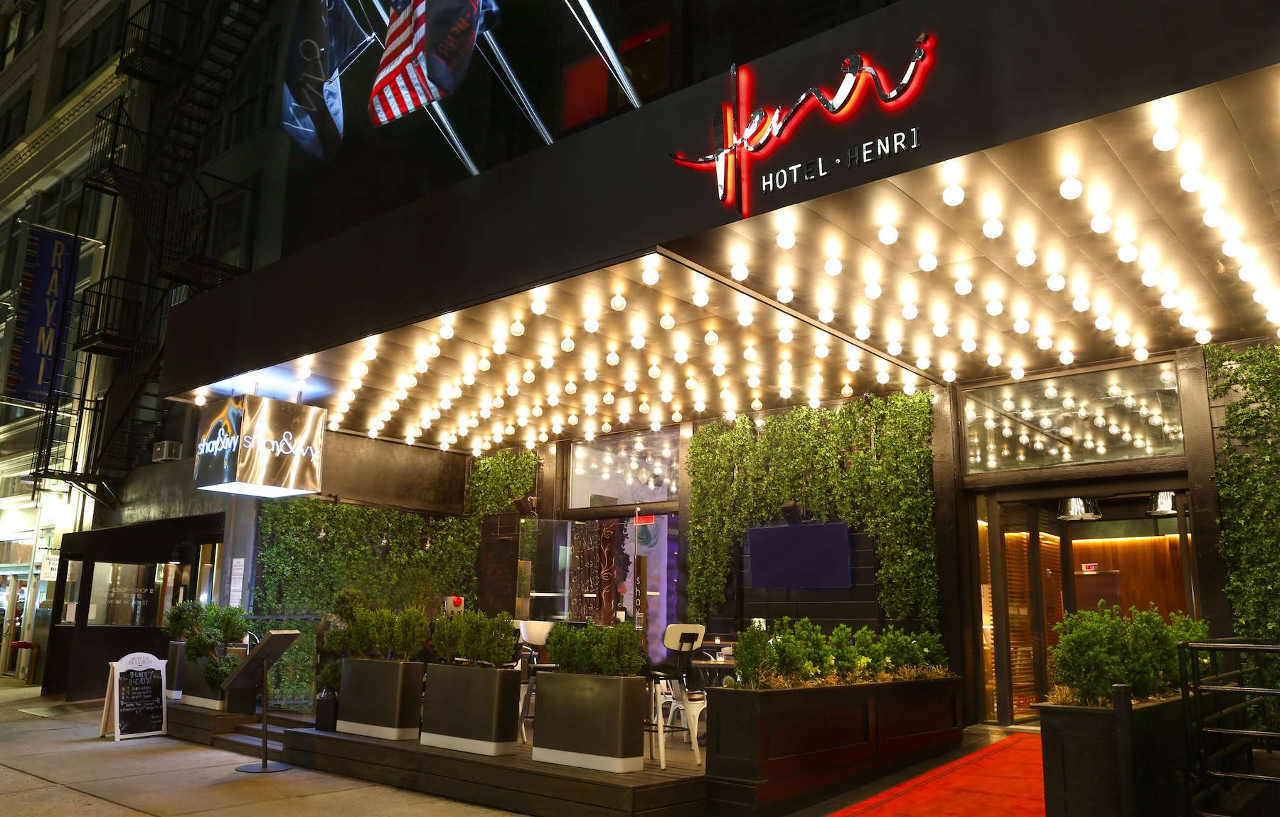 Henri Hotel