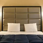 Vybe Hotel