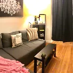 Room For Rent In Upper East Side