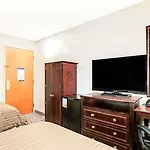 Days Inn By Wyndham Long Island City