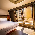 La Quinta By Wyndham Time Square South