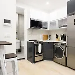 78-3D Brand New 1Br Prime Ues Wd In Unit