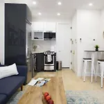 78-3D Brand New 1Br Prime Ues Wd In Unit