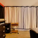 Large Apt, One Block To Train