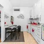 Elevate Apartments In Times Square - 2Br Within Walking Distance To Times Square