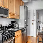 Sleek Nolita 1Br W Wd Nr Soho Nyc-891