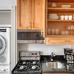 Sleek Nolita 1Br W Wd Nr Soho Nyc-891