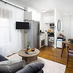 Beautiful 2Bd Apartment In East Village