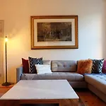 1830\'S Historic Merchant House On The Park Les