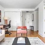 Uws 1Br W Gym Doorman Nr Julliard Nyc-832