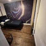 Central Harlem Oasis- Led House