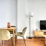 Nomad 1Br W Wd Elevator Roof Nyc-1055