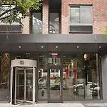 Central Chelsea Studio W Balcony Doorman Nyc-34