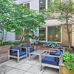 Downtown Bk 1Br W Wd Deck Nr Tj Nyc-879