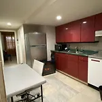 Hudson Yard 1 Bedroom Ground Floor Near Times Sq