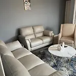 Modern One Bedroom Apartment