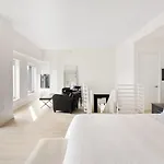 Luxury 5 Bedroom Apartment Near 5Th Avenue Manhattan