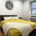 Cozy Modern Brooklyn Apartment W/ Balcony